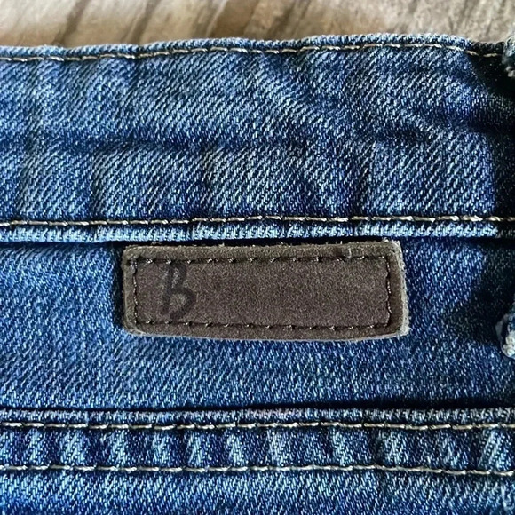 Boden flare jeans Medium wash Midrise Women’s size 4 Stretch denim - Picture 10 of 13